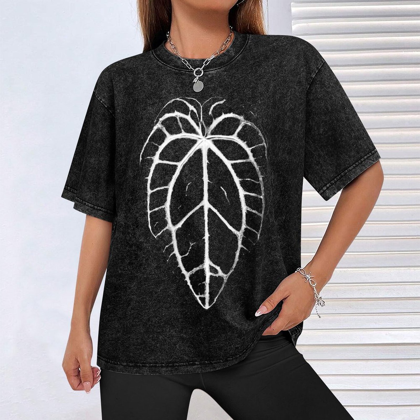 ANTHURIUM CRYSTALLINUM VEINS T - مراجعة Anthurium Crystallinum وسعره
