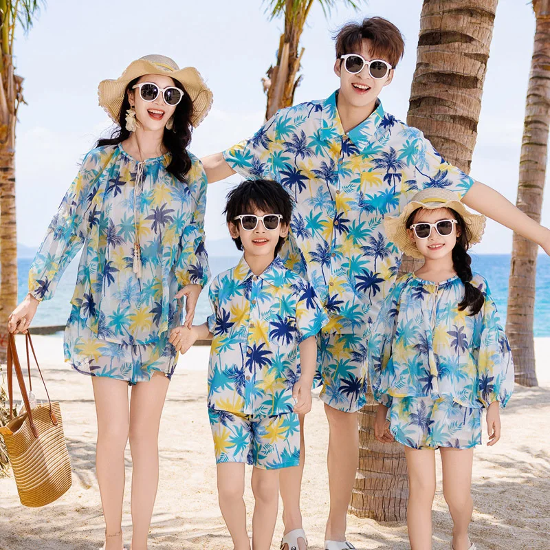 Family Vacation Look Matching  - مراجعة Plant Parenting وسعره