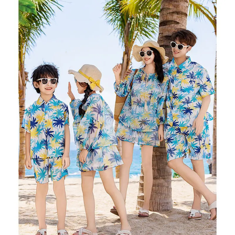 Family Vacation Look Matching  - مراجعة Plant Parenting وسعره